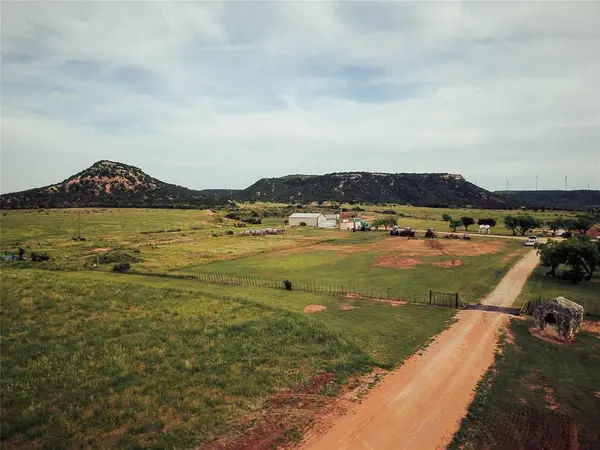 718 W CR 301, Merkel, TX 75455