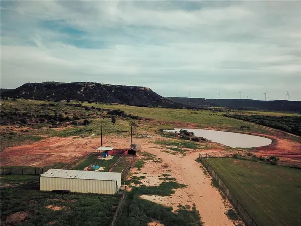 718 W CR 301, Merkel, TX 75455