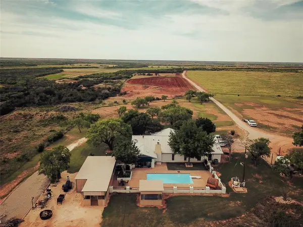 718 W CR 301, Merkel, TX 75455