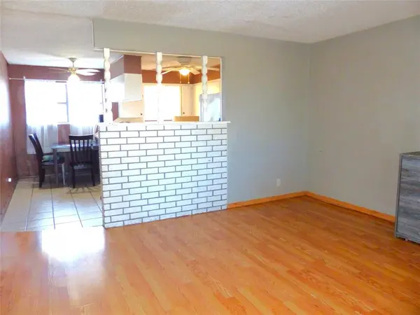 115 South, Brady, TX 76825