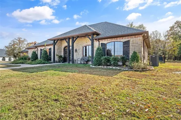 12001 St Hwy 31, Malakoff, TX 75148