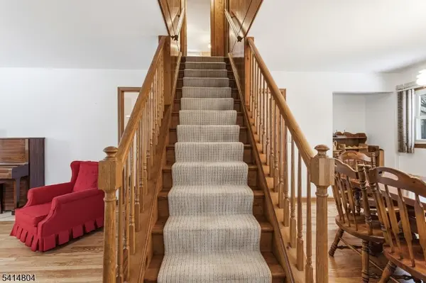 336 W Crescent Pkwy, South Plainfield Boro, NJ 07080