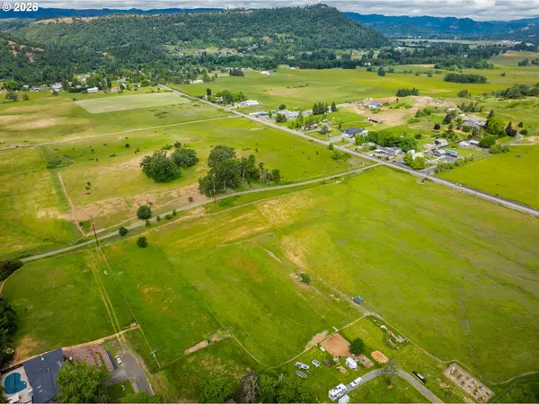 0 TROOST ST, Roseburg, OR 97471