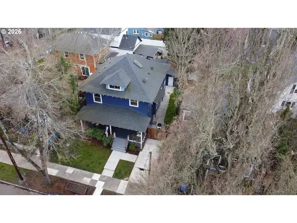 215 NE 30th, Portland, OR 97232