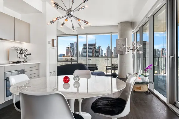 70 Distillery LN #2602, Toronto C08, ON M5A 0E3