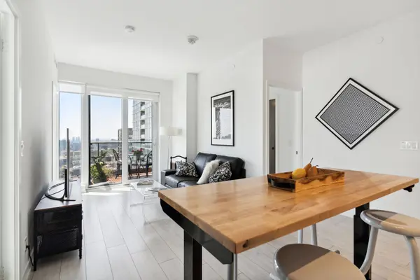 55 Mercer ST #4102, Toronto C01, ON M5V 0W4