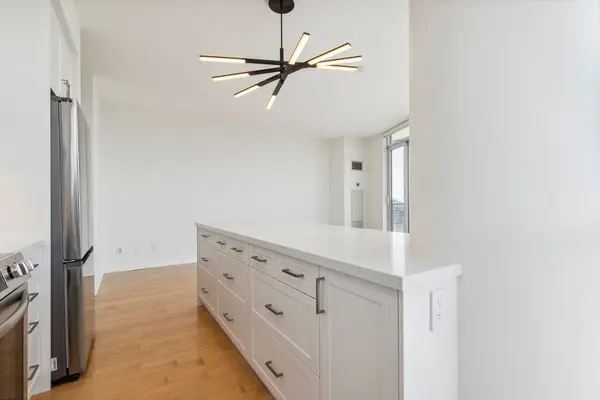 2885 Bayview AVE #709, Toronto C15, ON M2K 0A3