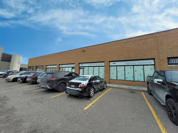 4350 Steeles AVE W #U 5 & 6, Vaughan, ON L4L 4Y3