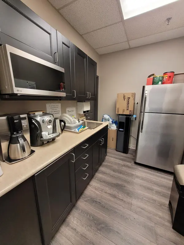 4300 Steeles AVE W #Unit 31, Vaughan, ON L4L 4C2