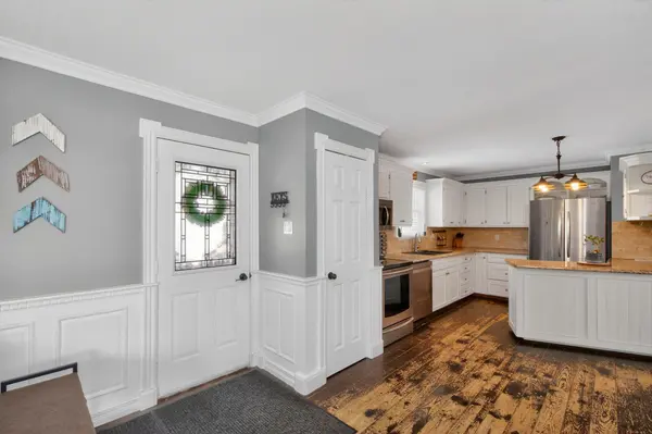 444 Hayes ST, Tay, ON L0K 1R0