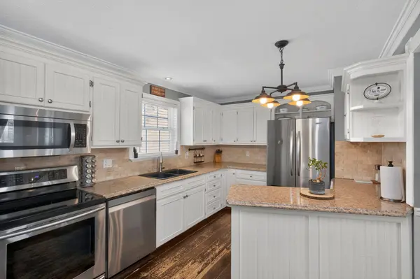 444 Hayes ST, Tay, ON L0K 1R0