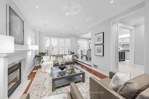 6358 Lisgar DR, Mississauga, ON L5N 7W1