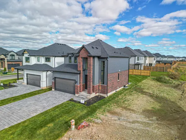 27 Allister DR, Middlesex Centre, ON N0L 1R0