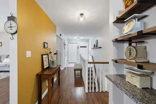 774 High Gate Park DR, Kingston, ON K7M 5Z8