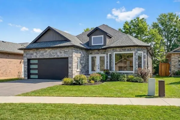 201 Hetram CT, Fort Erie, ON L0S 1B0