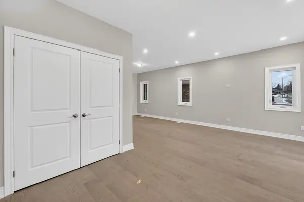 201 Hetram CT, Fort Erie, ON L0S 1B0