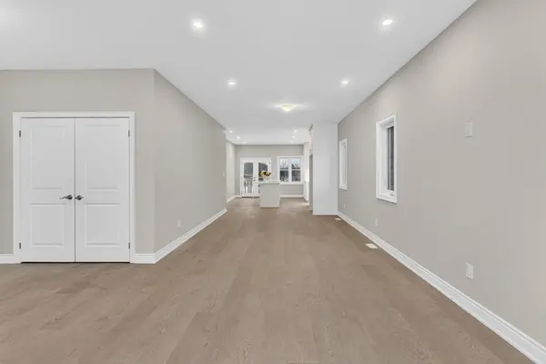 201 Hetram CT, Fort Erie, ON L0S 1B0