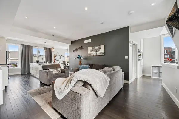 32 Arkell RD #8, Guelph, ON N1L 0L4