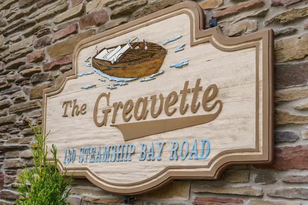 130 STEAMSHIP BAY RD #307, Gravenhurst, ON P1P 1Z9