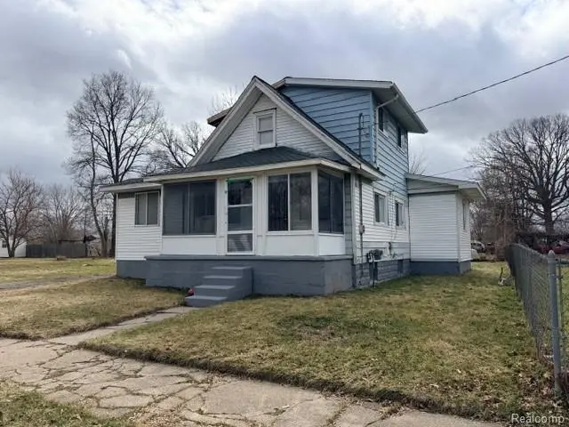 1206 E Home AVE, Flint, MI 48505