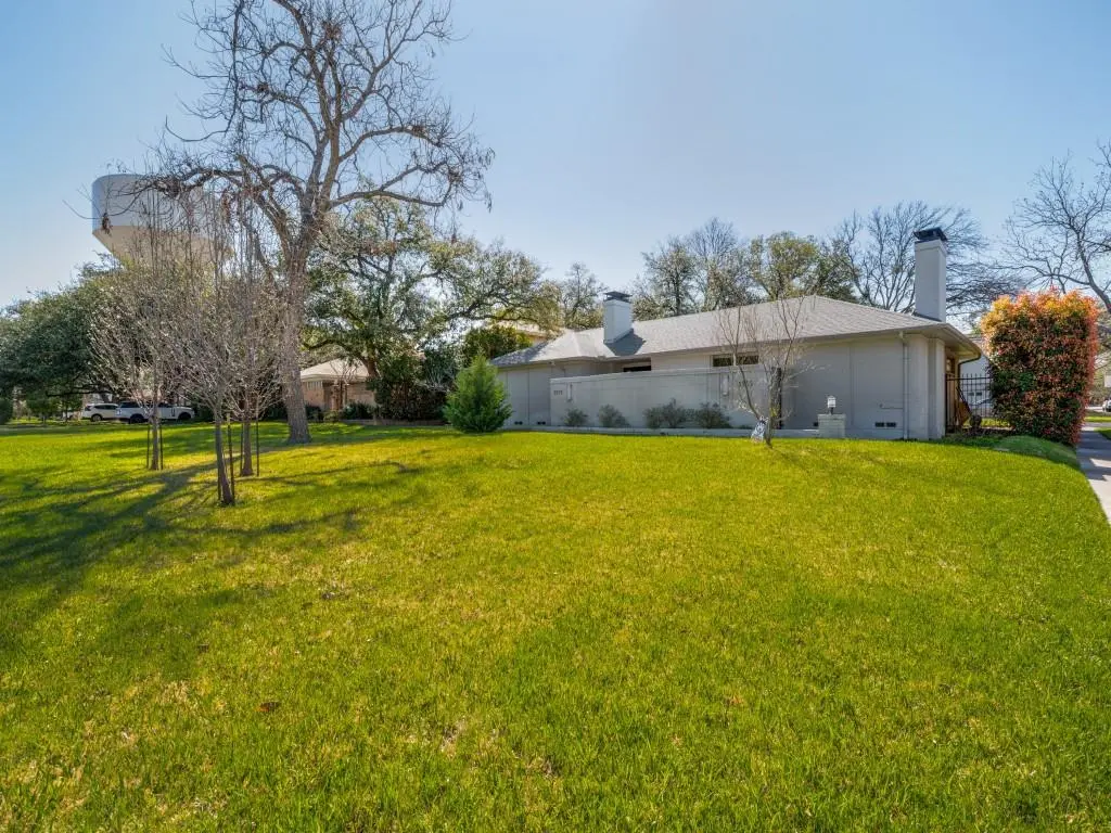 3553 Northwest Parkway, University Park, TX 75225
