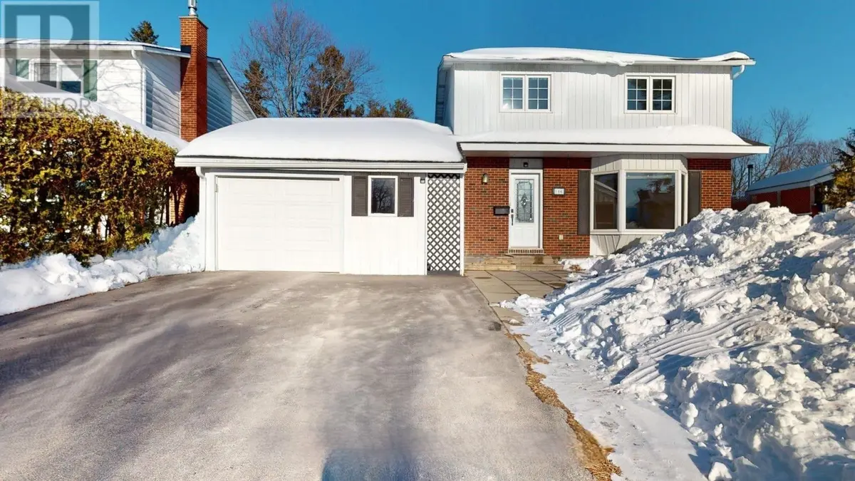 146 Old Colony RD, Kanata, ON K2L 1M4