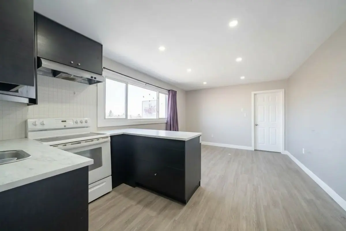 438 Highway 8 N/A ##2 Upper, Hamilton, ON L8G 1G3