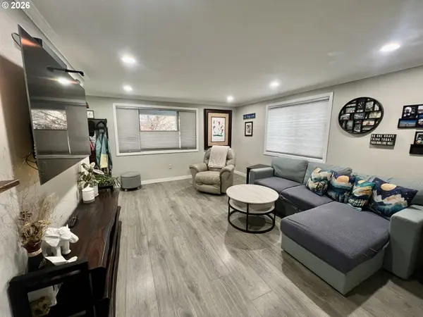 603 3RD ST, La Grande, OR 97850