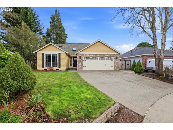 212 E CRESTVIEW DR, Newberg, OR 97132