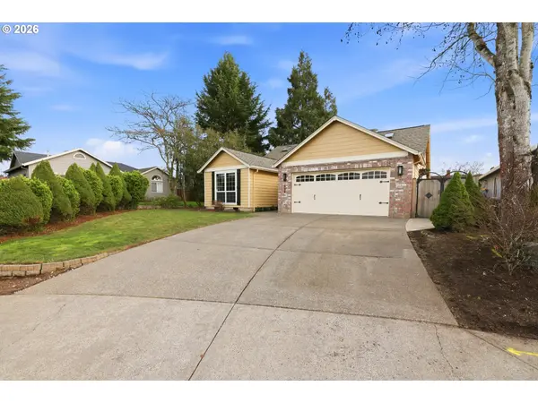 212 E CRESTVIEW DR, Newberg, OR 97132