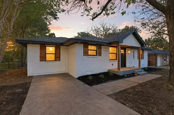 118 Evelyn Street, Desoto, TX 75115