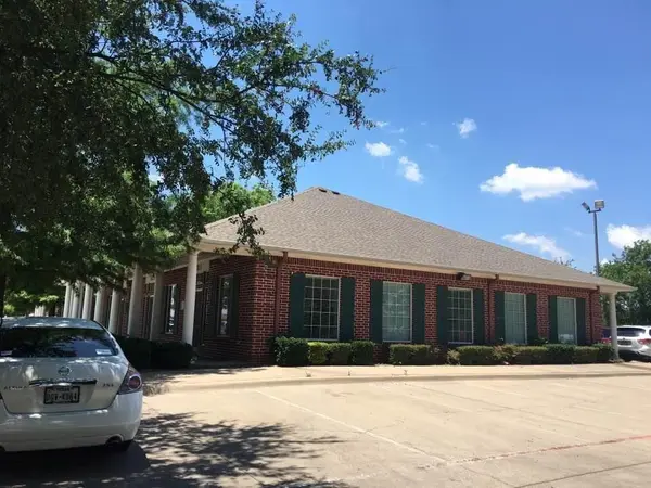 1632 W Henderson St. #C, Cleburne, TX 76033
