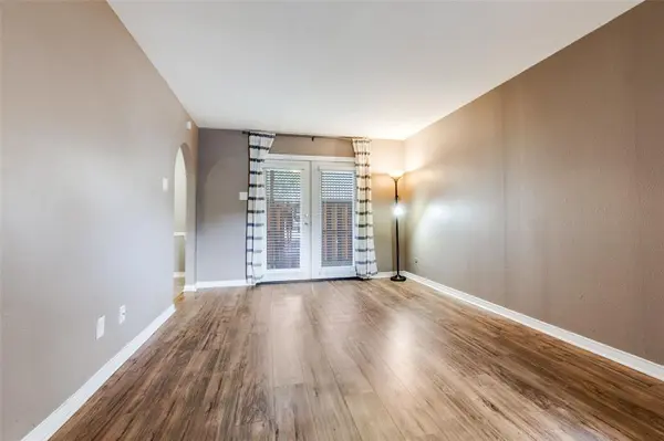 15926 Stillwood Street #1071, Dallas, TX 75248