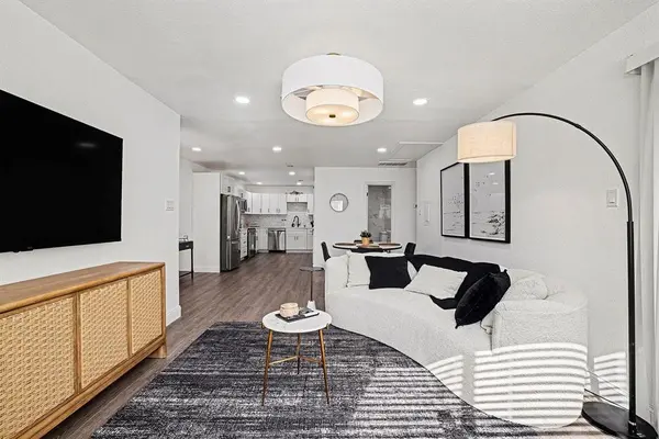 716 E Pecan Street #722, Hurst, TX 76053