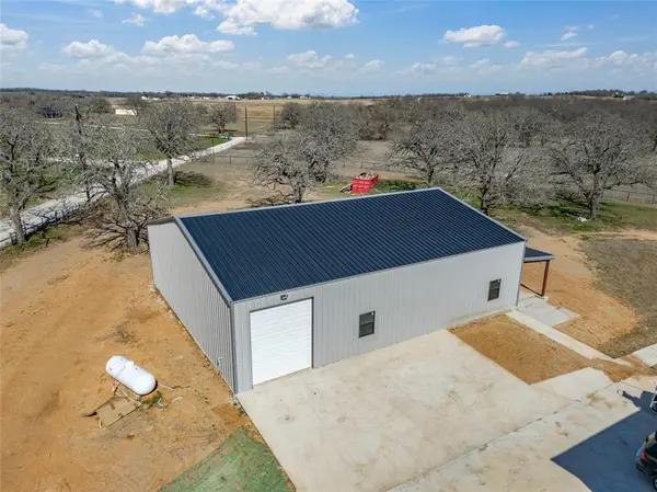 623 Lake Valley Road, Sunset, TX 76270