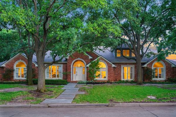 4710 Bobbitt Drive, Dallas, TX 75229