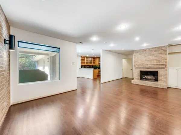 3553 Northwest Parkway, University Park, TX 75225