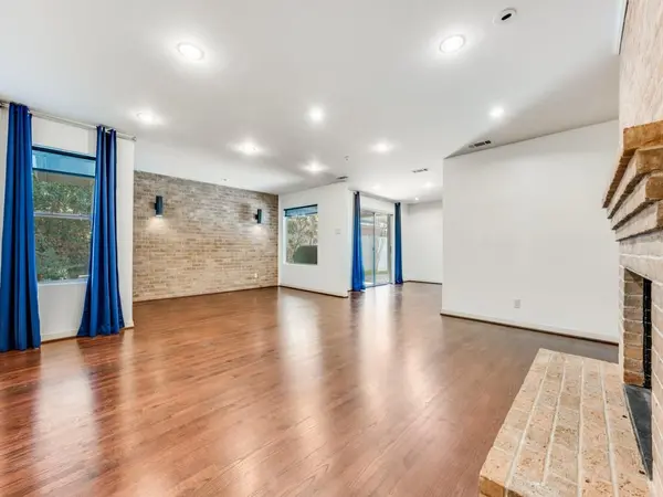 3553 Northwest Parkway, University Park, TX 75225