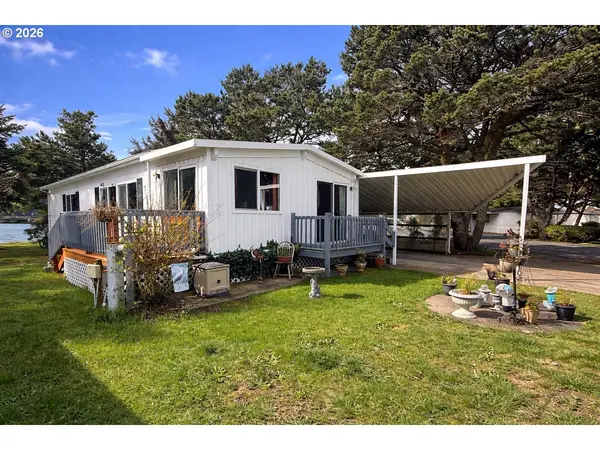 955 NE MILL ST #A7, Waldport, OR 97394