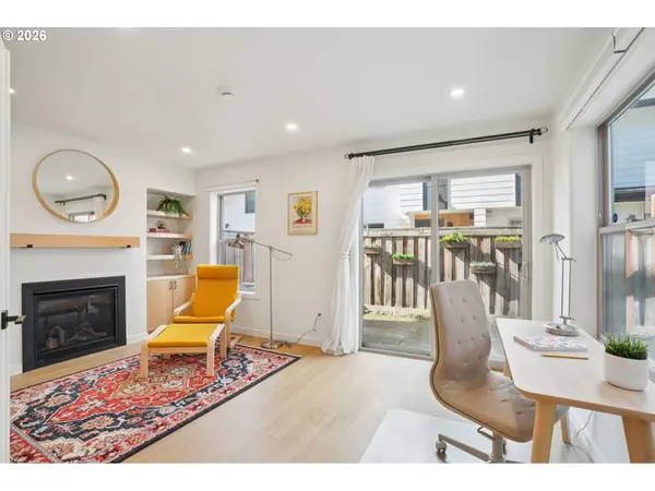 3942 SE GLADSTONE ST, Portland, OR 97202