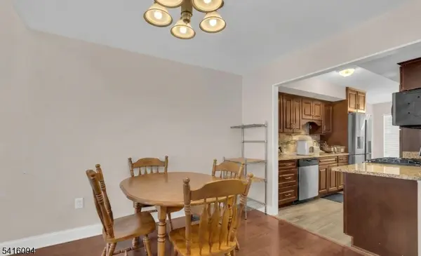 91 Delaware Ln #91, Branchburg Twp., NJ 08876