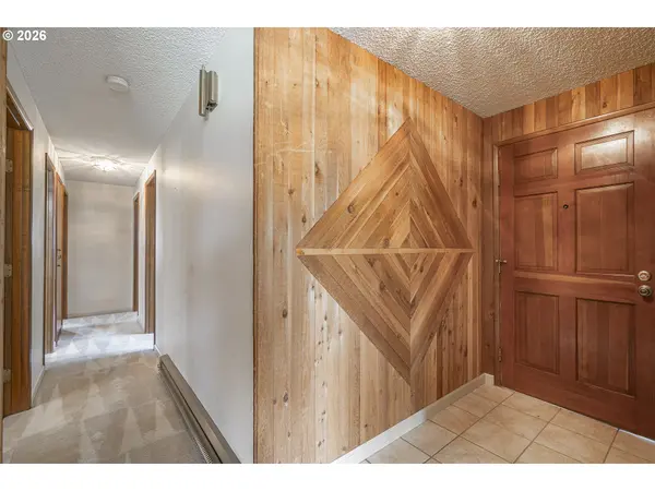 1656 EWALD AVE SE, Salem, OR 97302