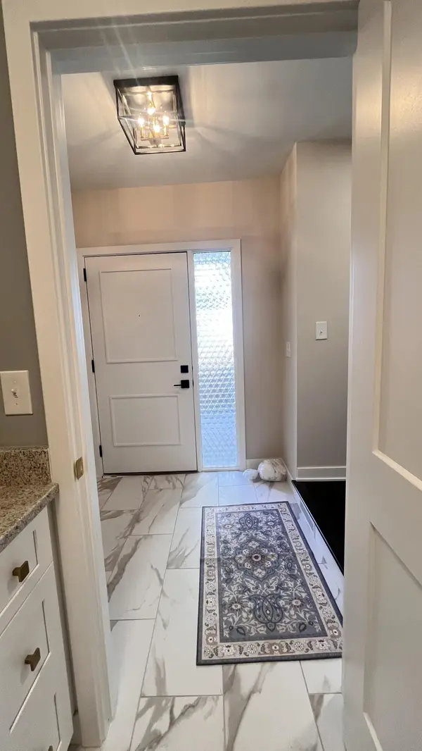 1054 Bristol CT, Northville City, MI 48167