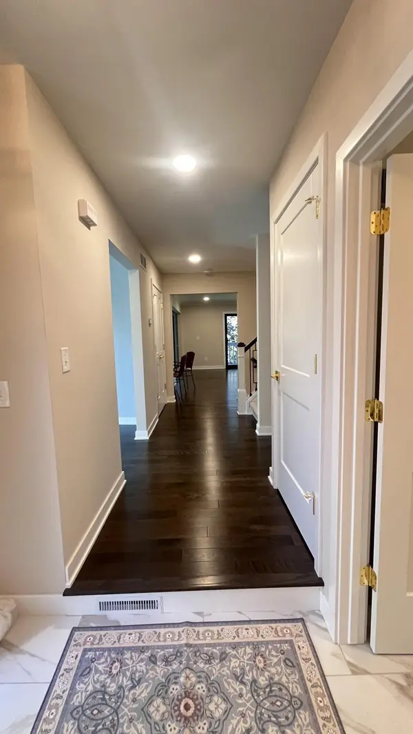 1054 Bristol CT, Northville City, MI 48167