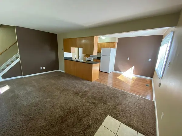 260 W Unadilla ST, Pinckney Vllg, MI 48169