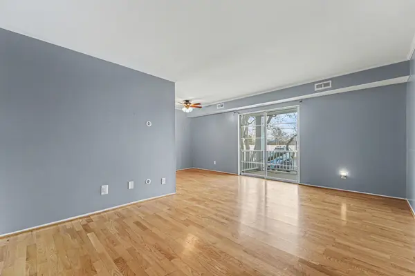 2070 Fort ST #G-4, Trenton City, MI 48183