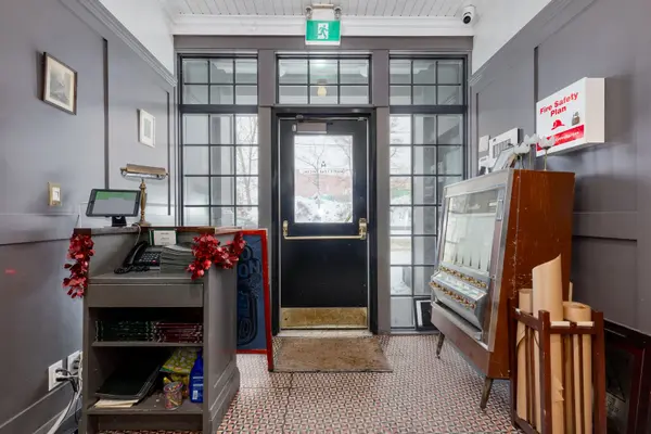 955 Gerrard ST E, Toronto E01, ON M4M 1Z4