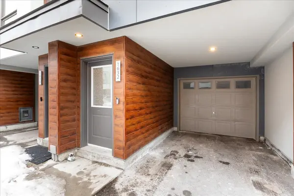 1632 Pleasure Valley PATH N, Oshawa, ON L1G 4X8