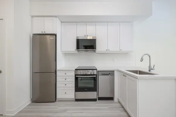 51 Clarington BLVD #605, Clarington, ON L1C 7J8