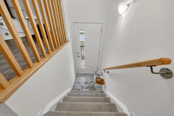 1525 Kingston RD #506, Pickering, ON L1V 0E9